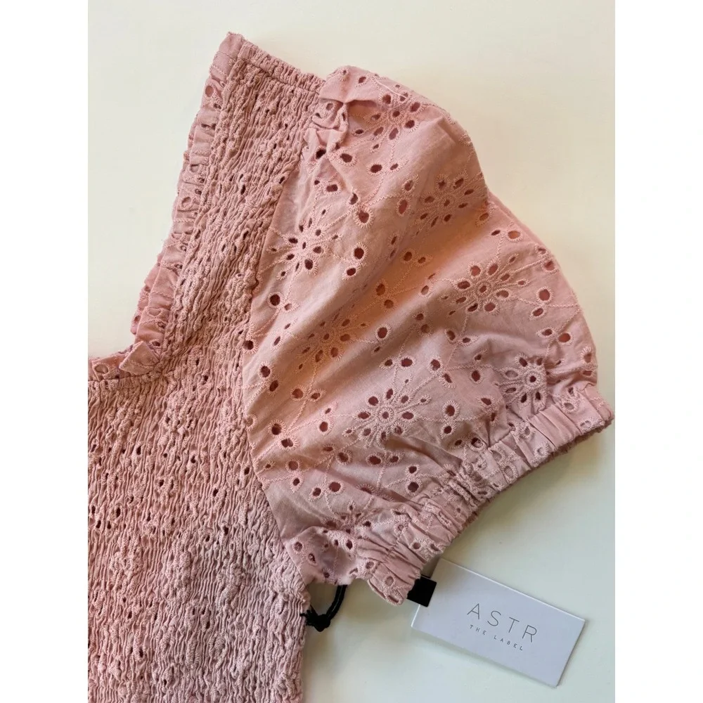 NEW ASTR Smocked Eyelet Puff Sleeve Top Peachy Pink Womens Large Coquette Pastel